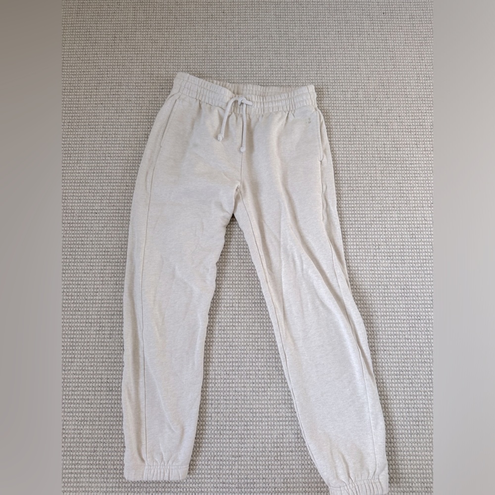 Women’s TNA white boyfriend sweatpants
